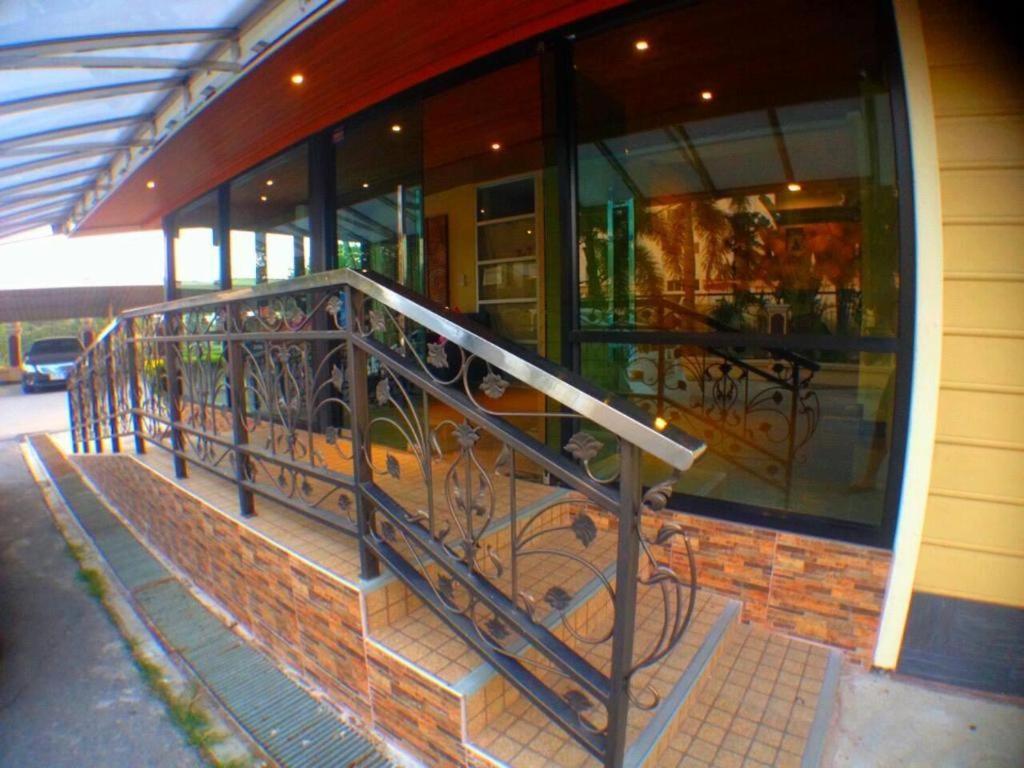 Seksub Place Ban Han Tra Fang Nua Dış mekan fotoğraf